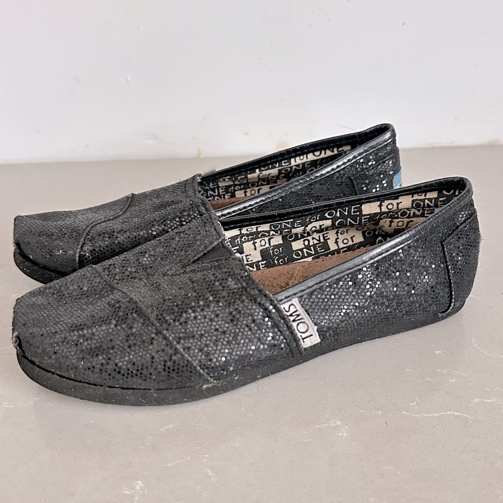 TOMS black glitter bling spring casual slip on girls kids youth